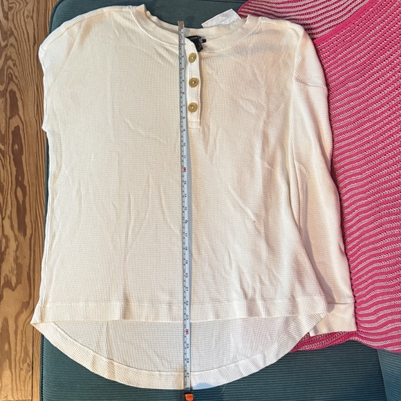 Forever 21 Waffle Henley - Picture 5 of 5